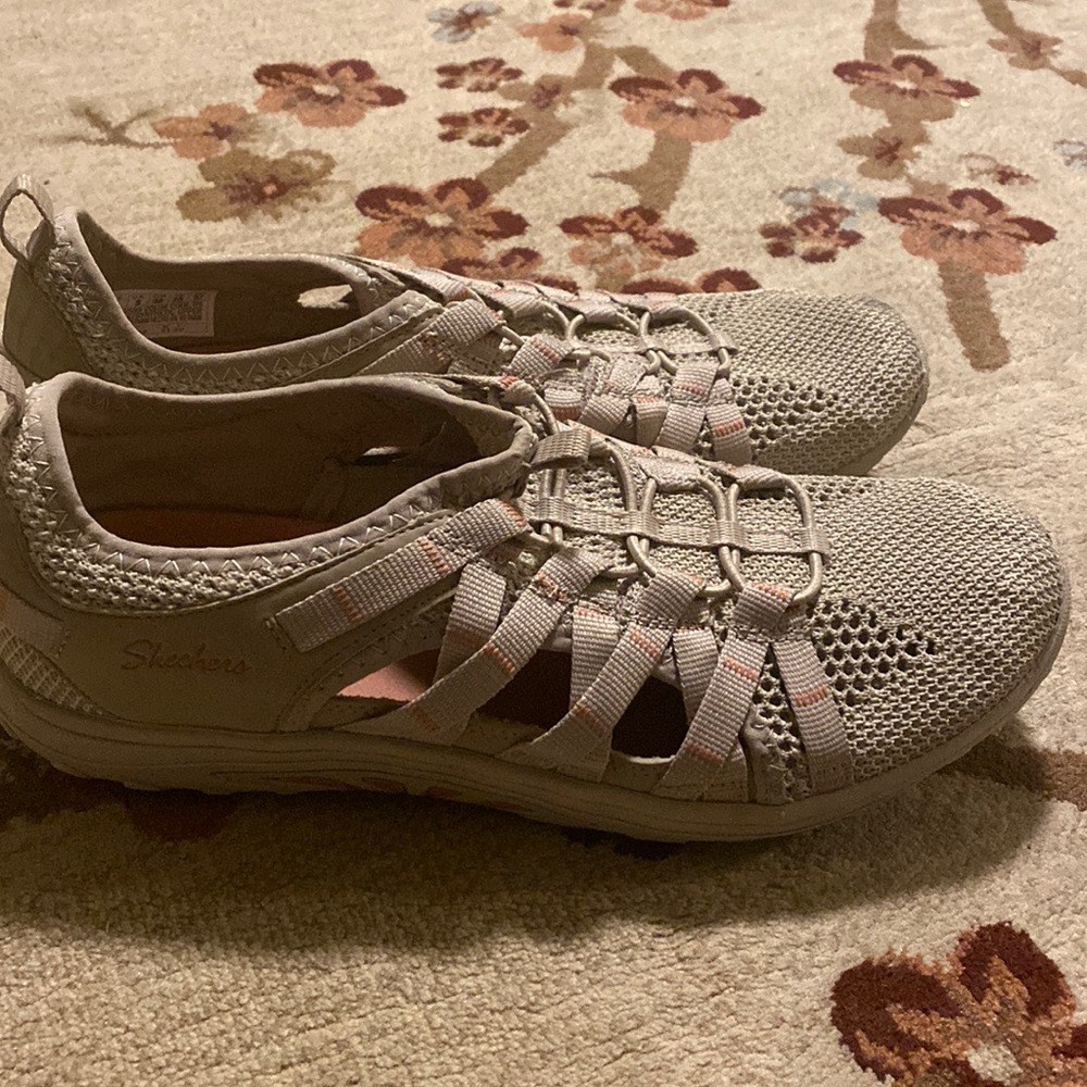 Beige sketchers